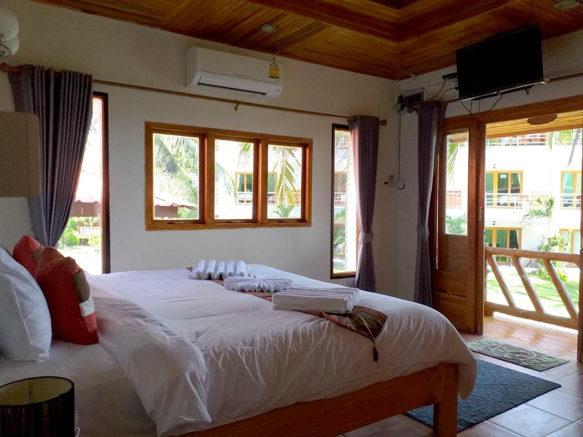 The Ford Sunset Beach Resort Voktum Kültér fotó