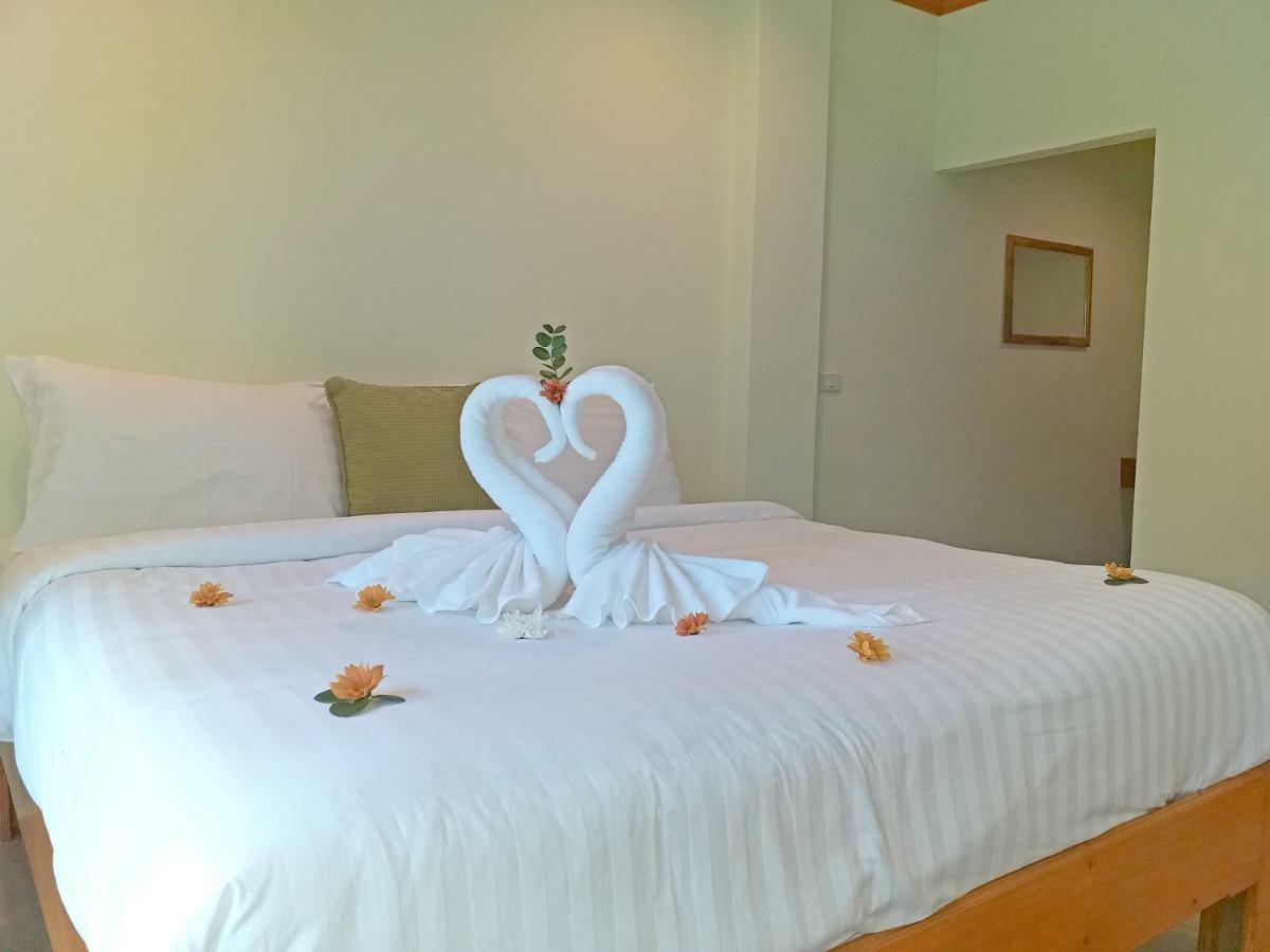 The Ford Sunset Beach Resort Voktum Kültér fotó